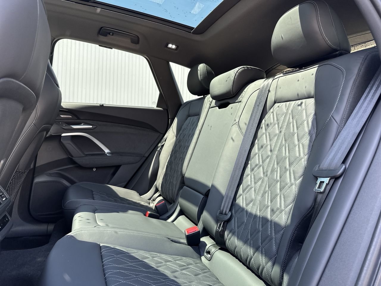 2025 Audi New SQ5 3.0T Progressiv, Vancouver, Cash