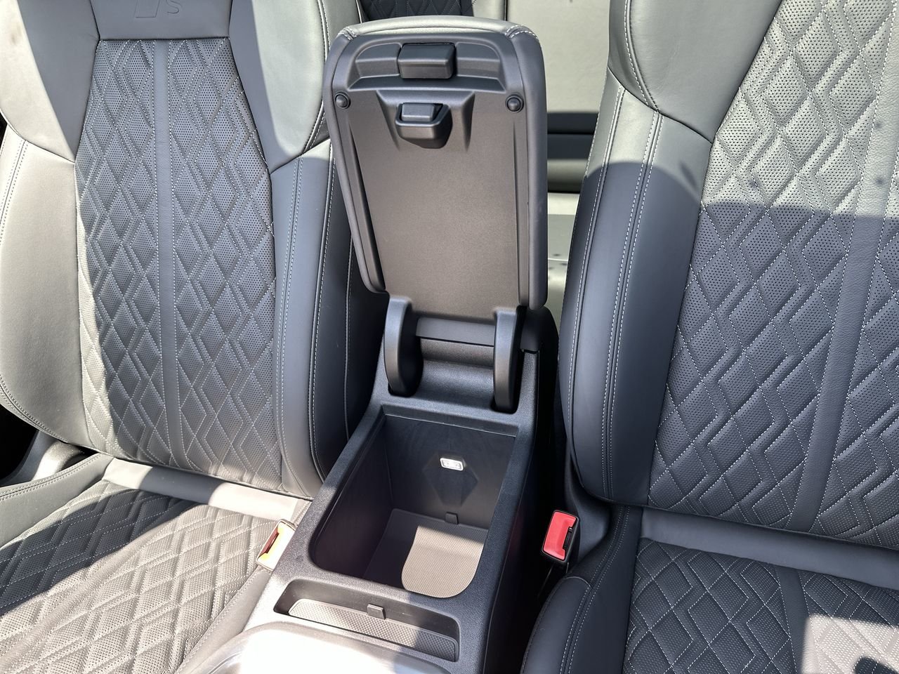 2025 Audi New SQ5 3.0T Progressiv, Vancouver, Cash