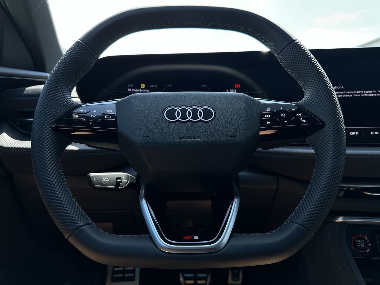 2025 Audi New SQ5 3.0T Progressiv, Vancouver, Cash