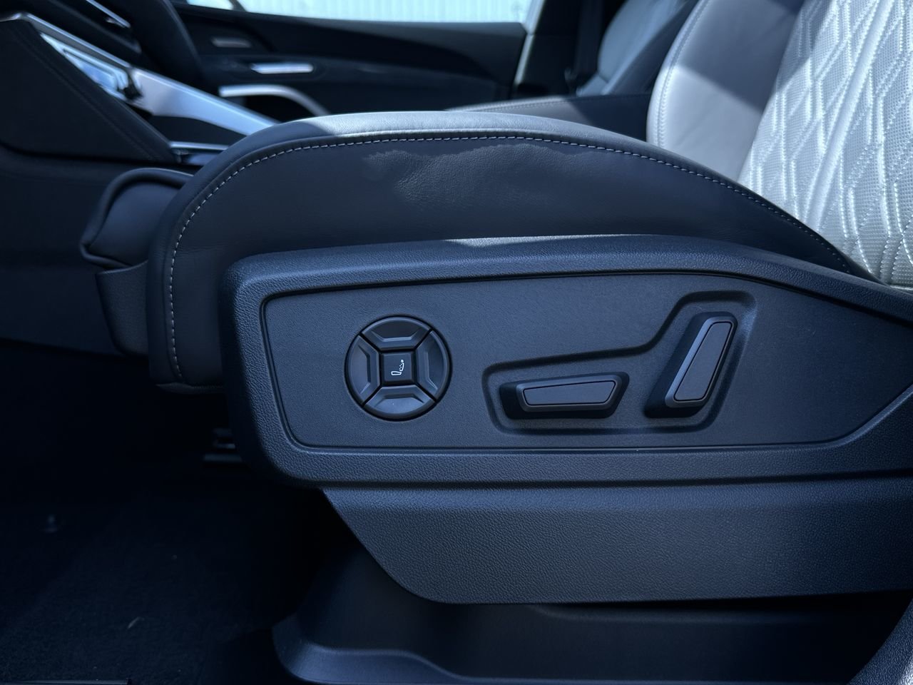 2025 Audi New SQ5 3.0T Progressiv, 温哥华, 全款车