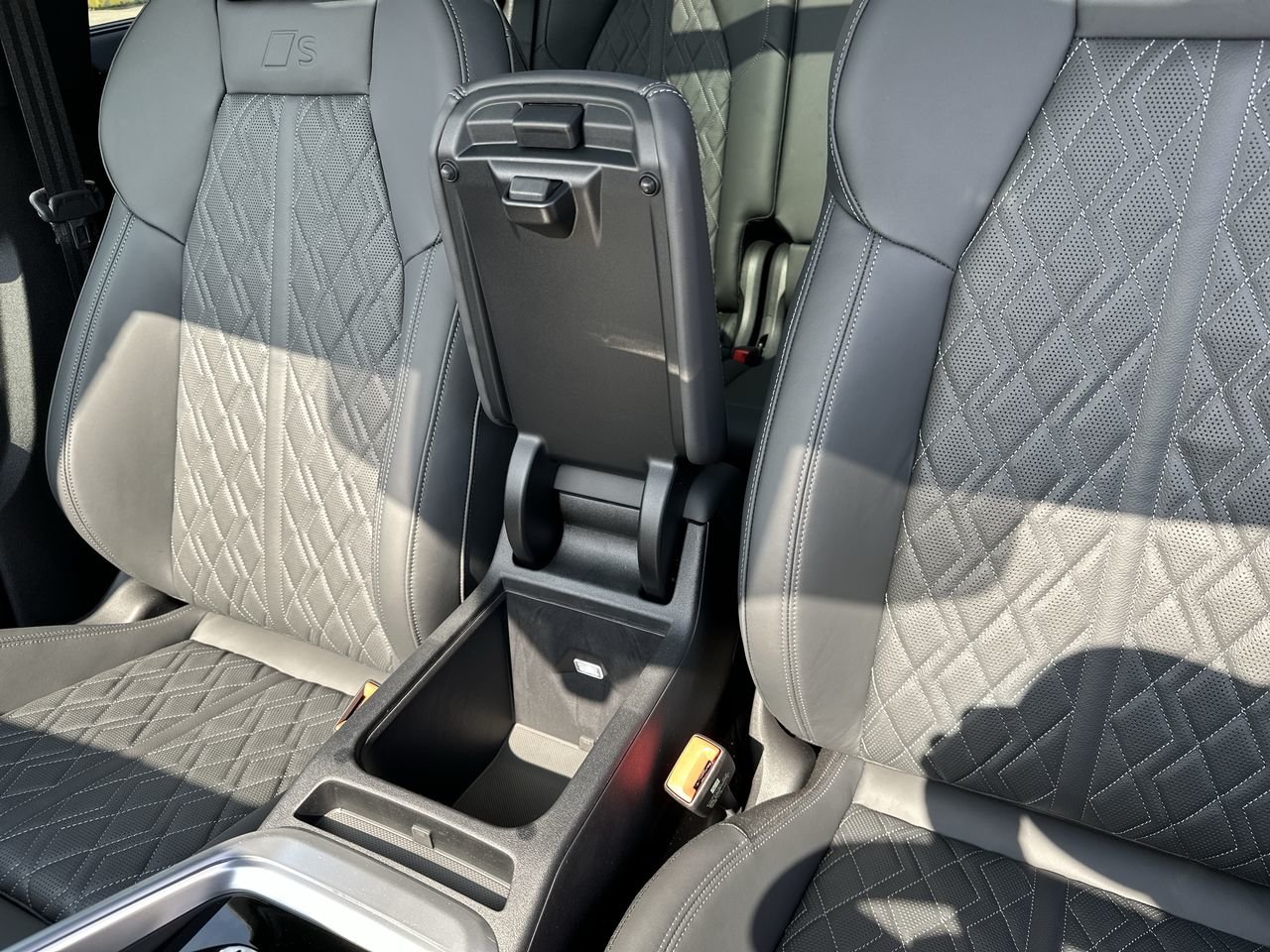 2025 Audi New SQ5 3.0T Progressiv, 温哥华, 全款车