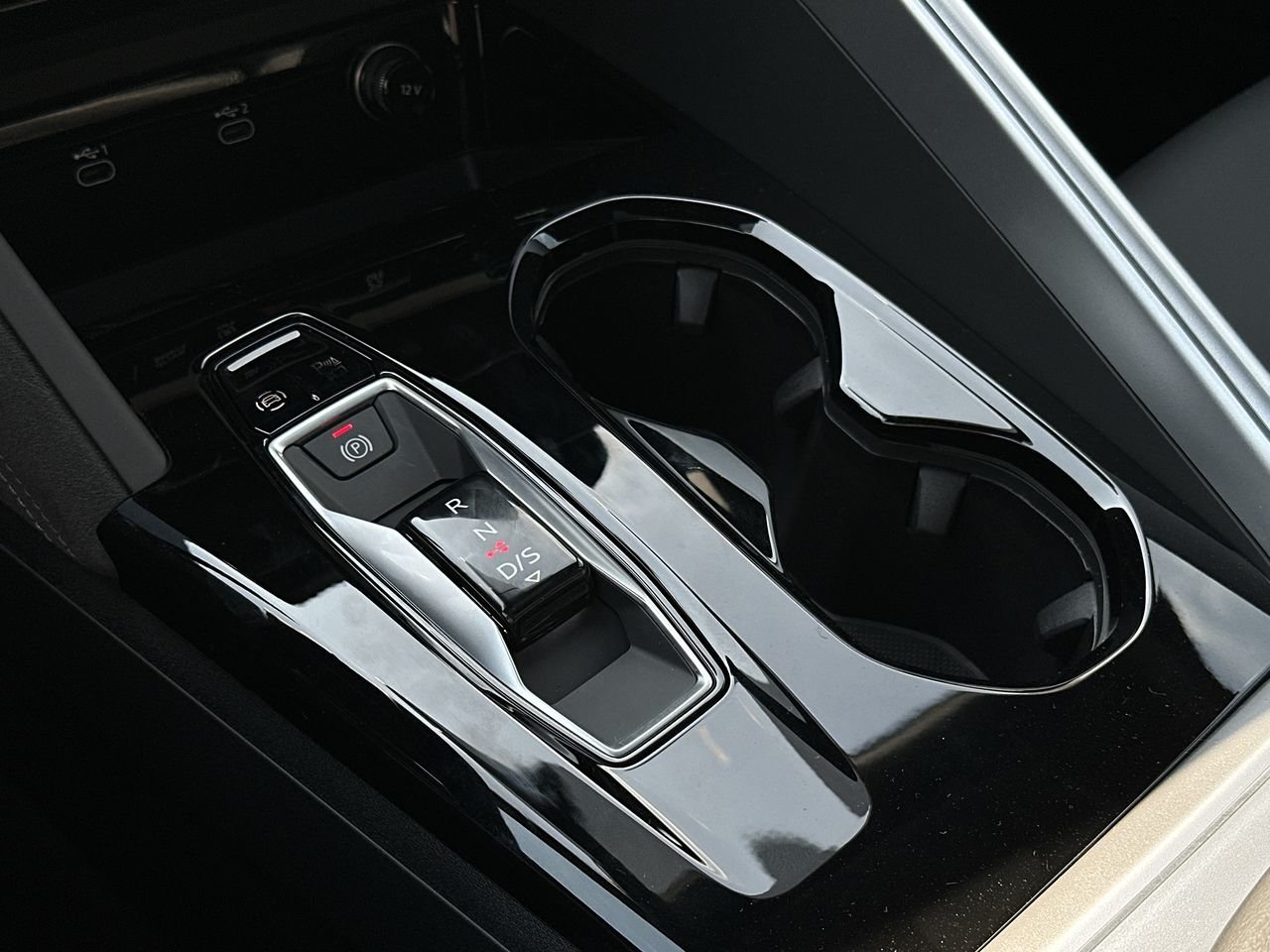 2025 Audi New SQ5 3.0T Progressiv, 温哥华, 全款车