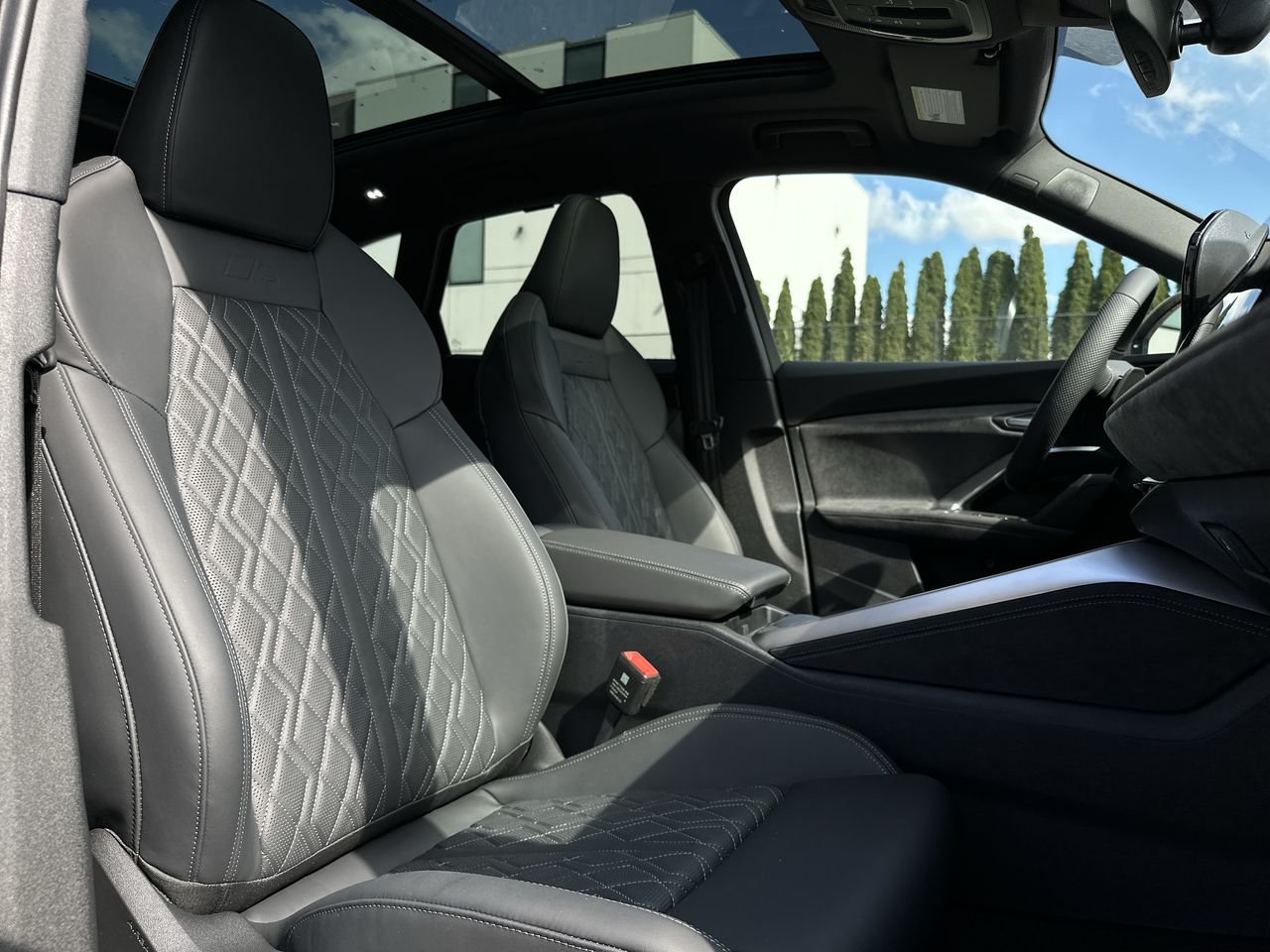 2025 Audi New SQ5 3.0T Progressiv, 温哥华, 全款车