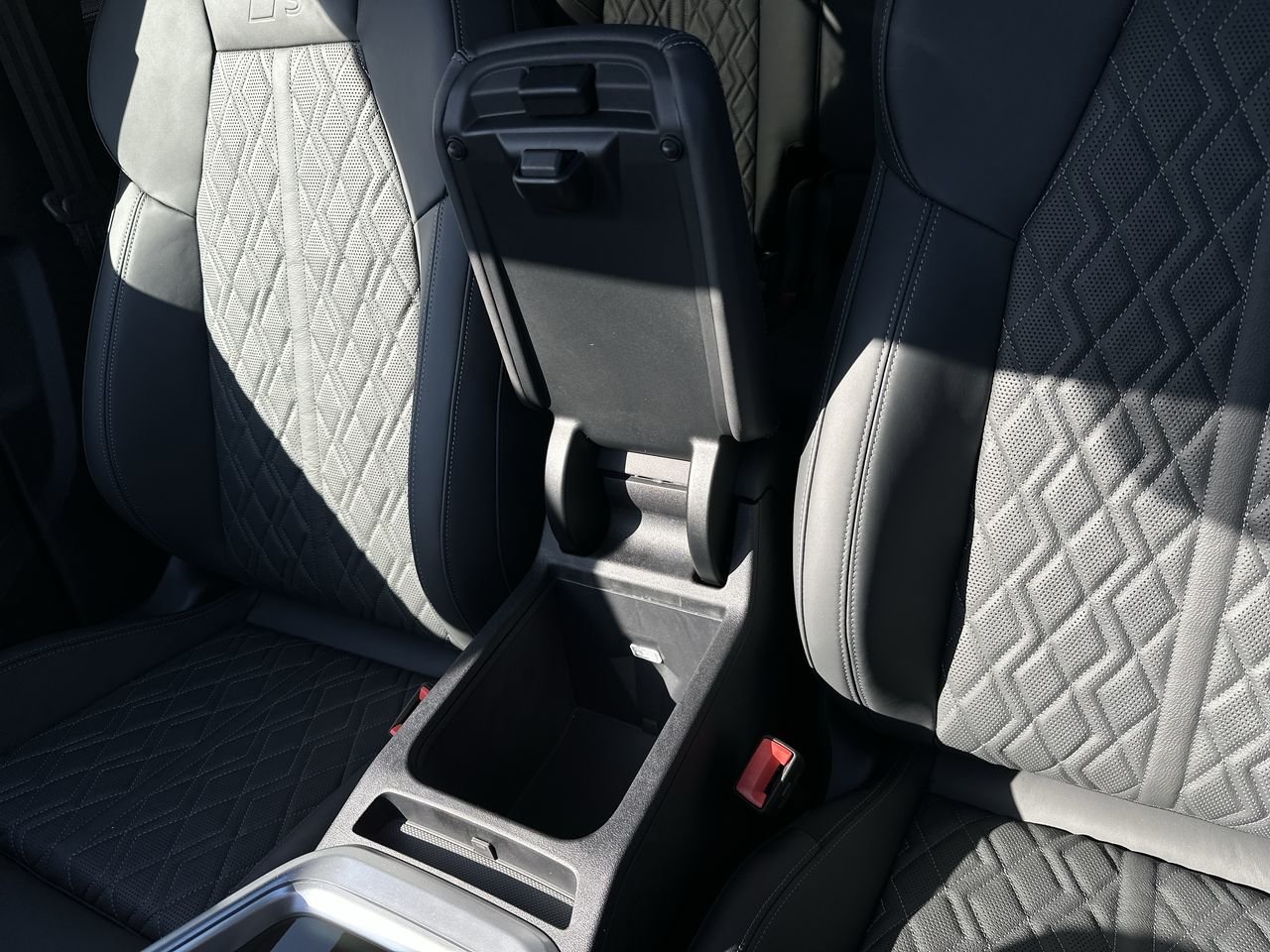 2025 Audi New SQ5 3.0T Technik, Vancouver, Cash