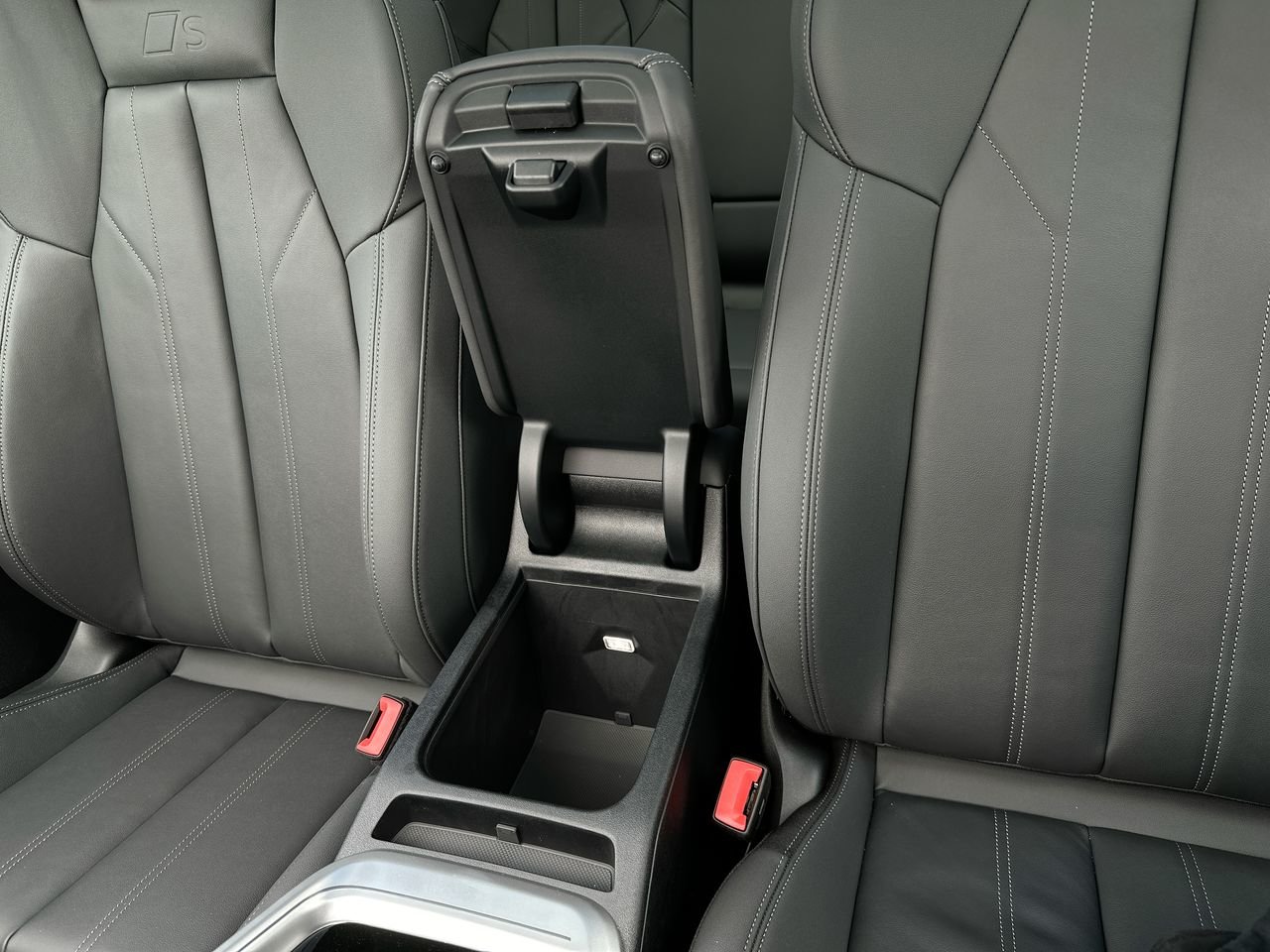 2025 Audi New Q5 2.0T, Vancouver, Cash