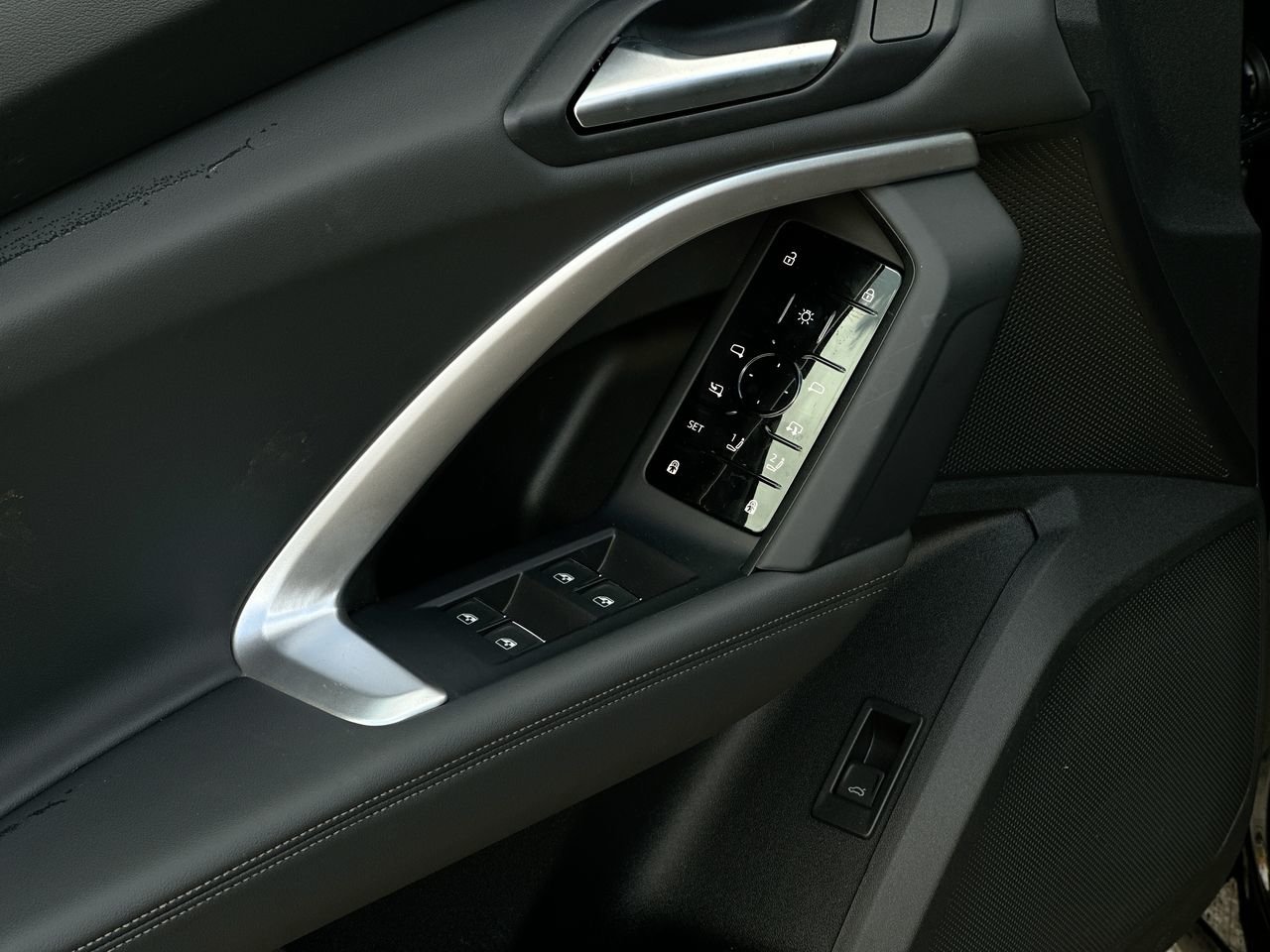 2025 Audi New Q5 2.0T, Vancouver, Cash