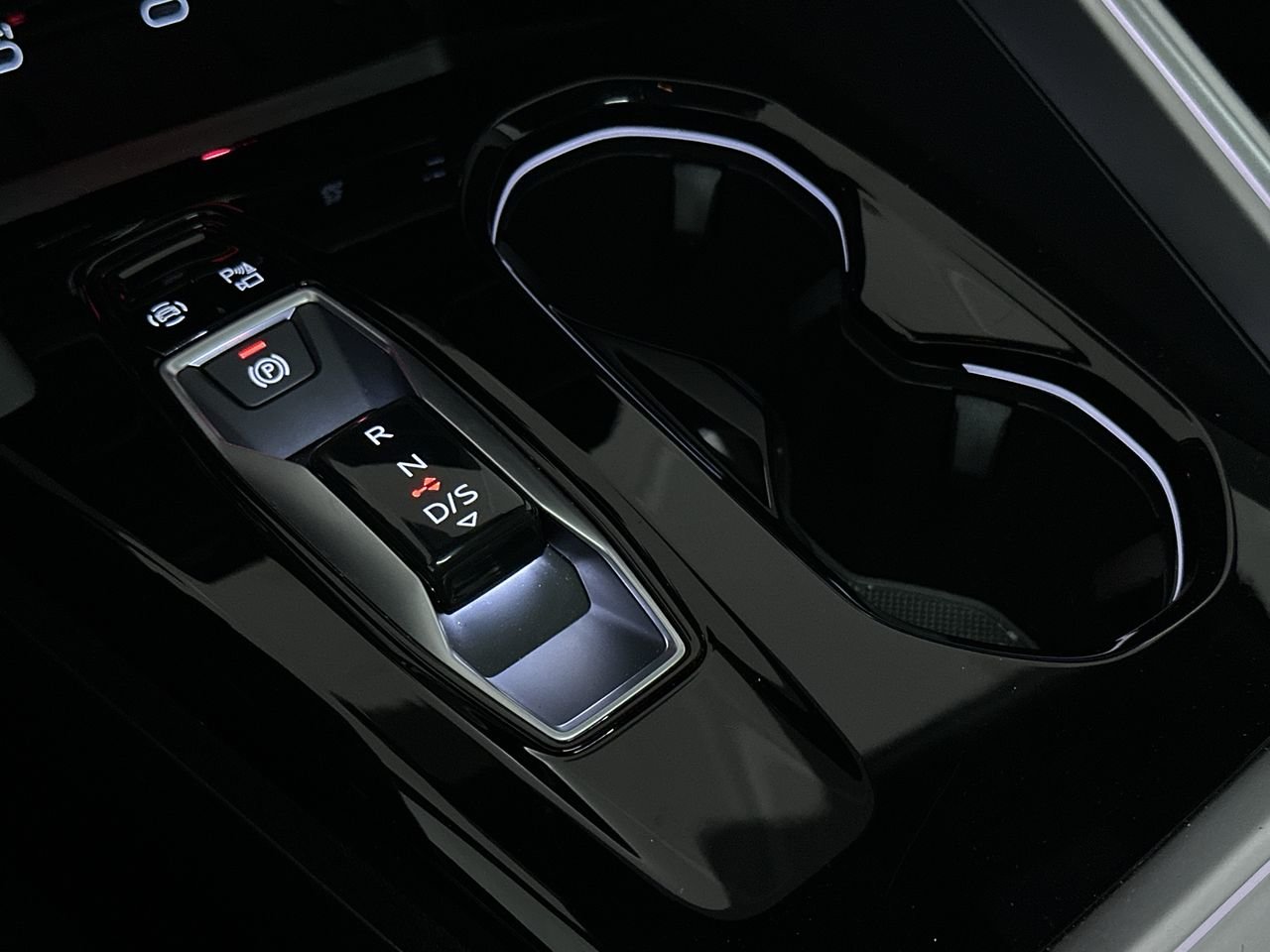 2025 Audi New Q5 2.0T Progressiv, 温哥华, 全款车