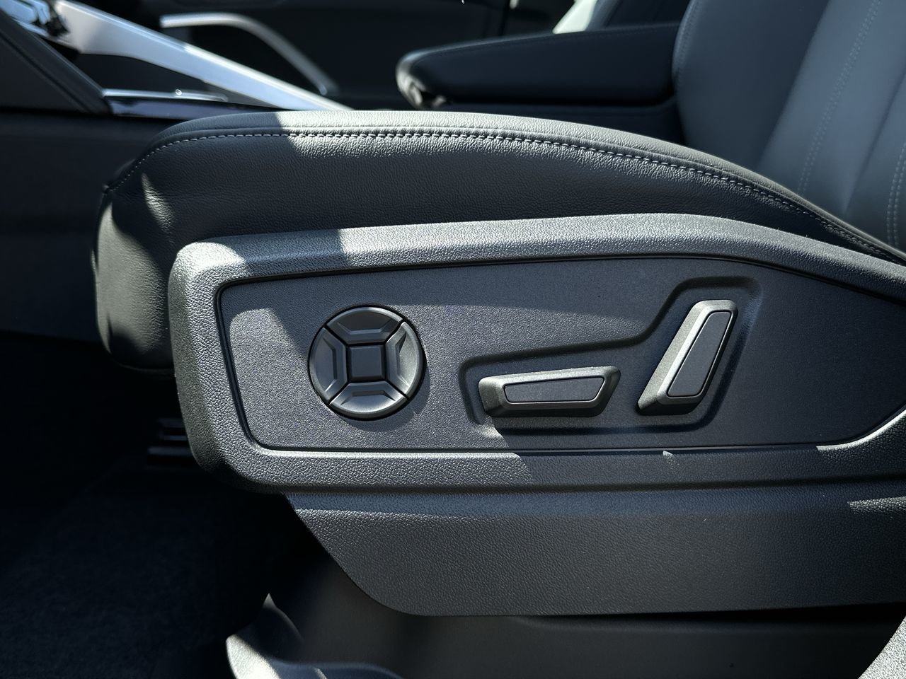 2025 Audi New Q5 2.0T, 温哥华, 全款车