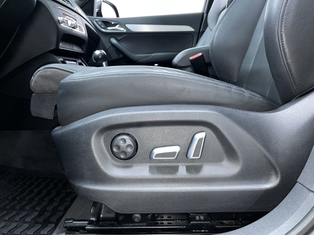 2017 Audi Q3 2.0T Technik, 温哥华, 全款车
