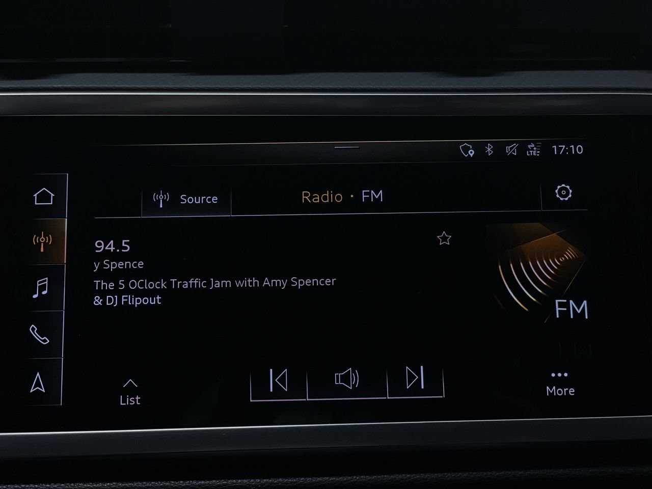 2020 Audi Q3 45 Technik, Vancouver, Cash