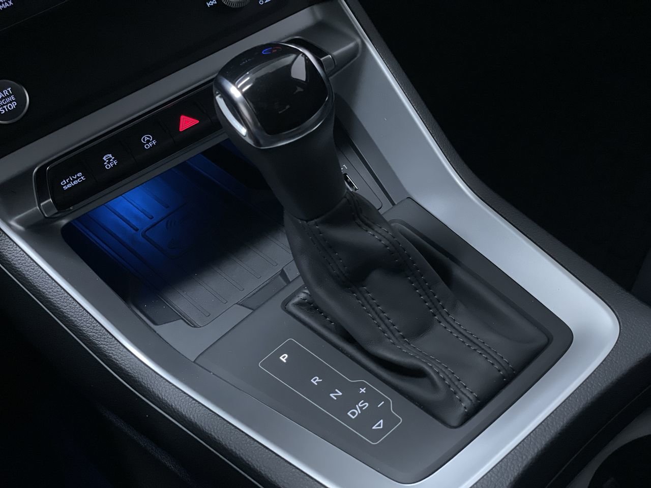 2020 Audi Q3 45 Technik, Vancouver, Cash