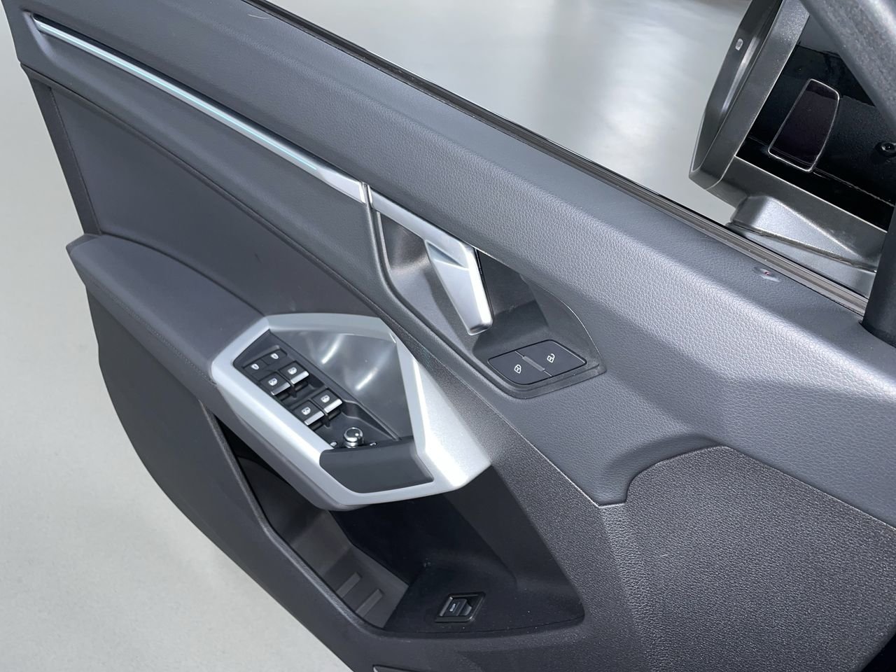 2021 Audi Q3 45 Technik, Vancouver, Cash