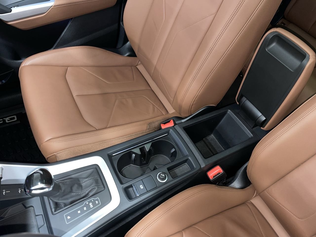 2021 Audi Q3 45 Technik, Vancouver, Cash