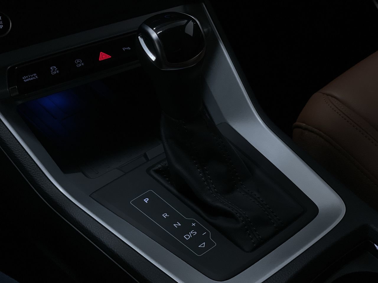 2021 Audi Q3 45 Technik, Vancouver, Cash
