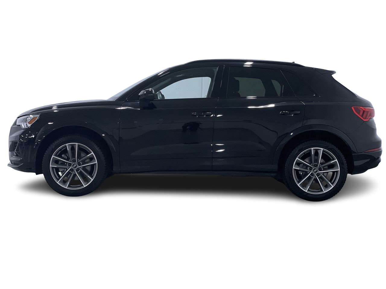 2021 Audi Q3 45 Komfort, Vancouver, Cash