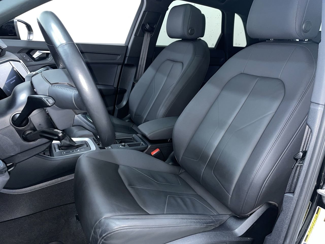 2021 Audi Q3 45 Komfort, Vancouver, Cash