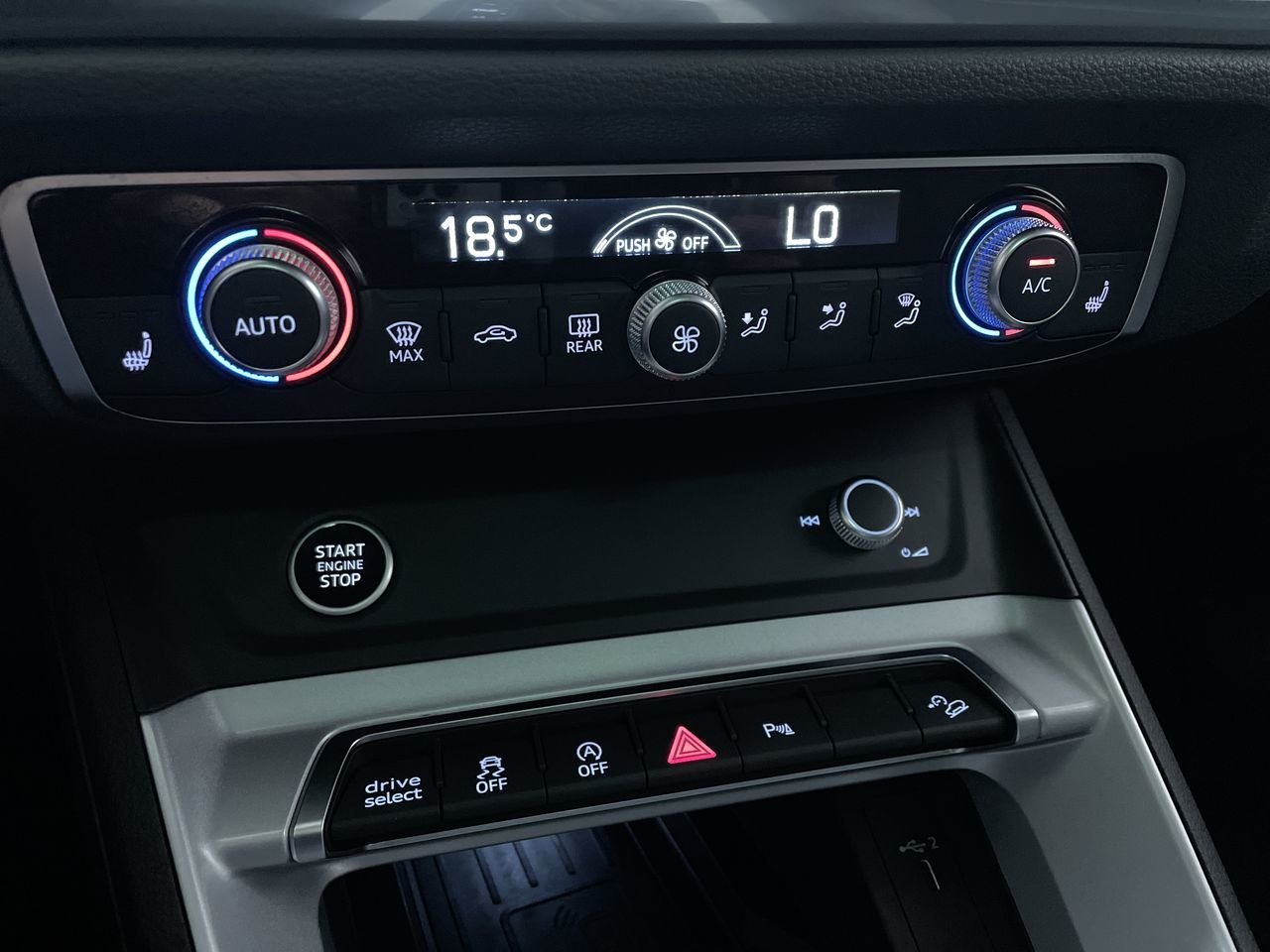 2021 Audi Q3 45 Komfort, Vancouver, Cash