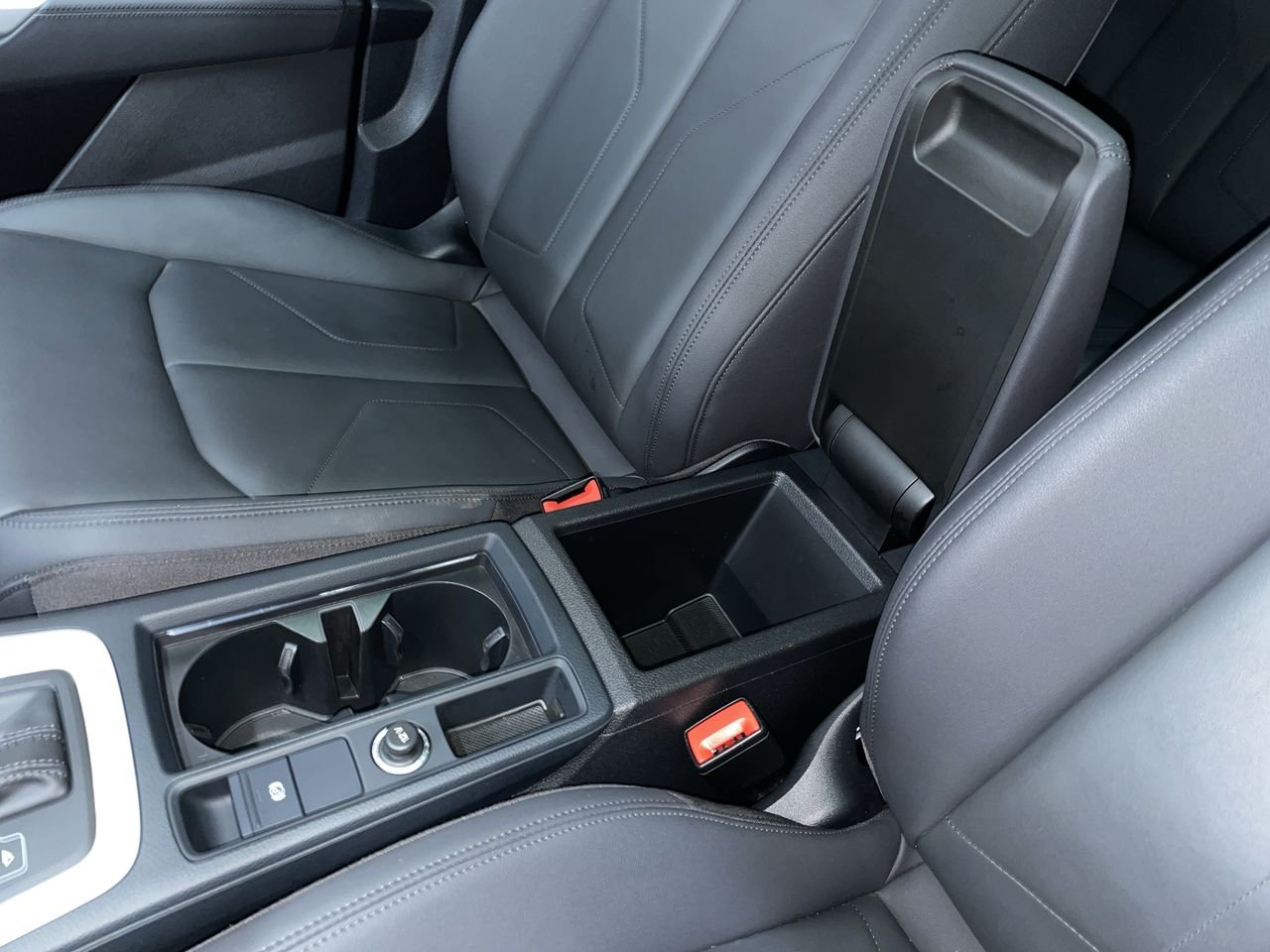 2021 Audi Q3 45 Komfort, Vancouver, Cash