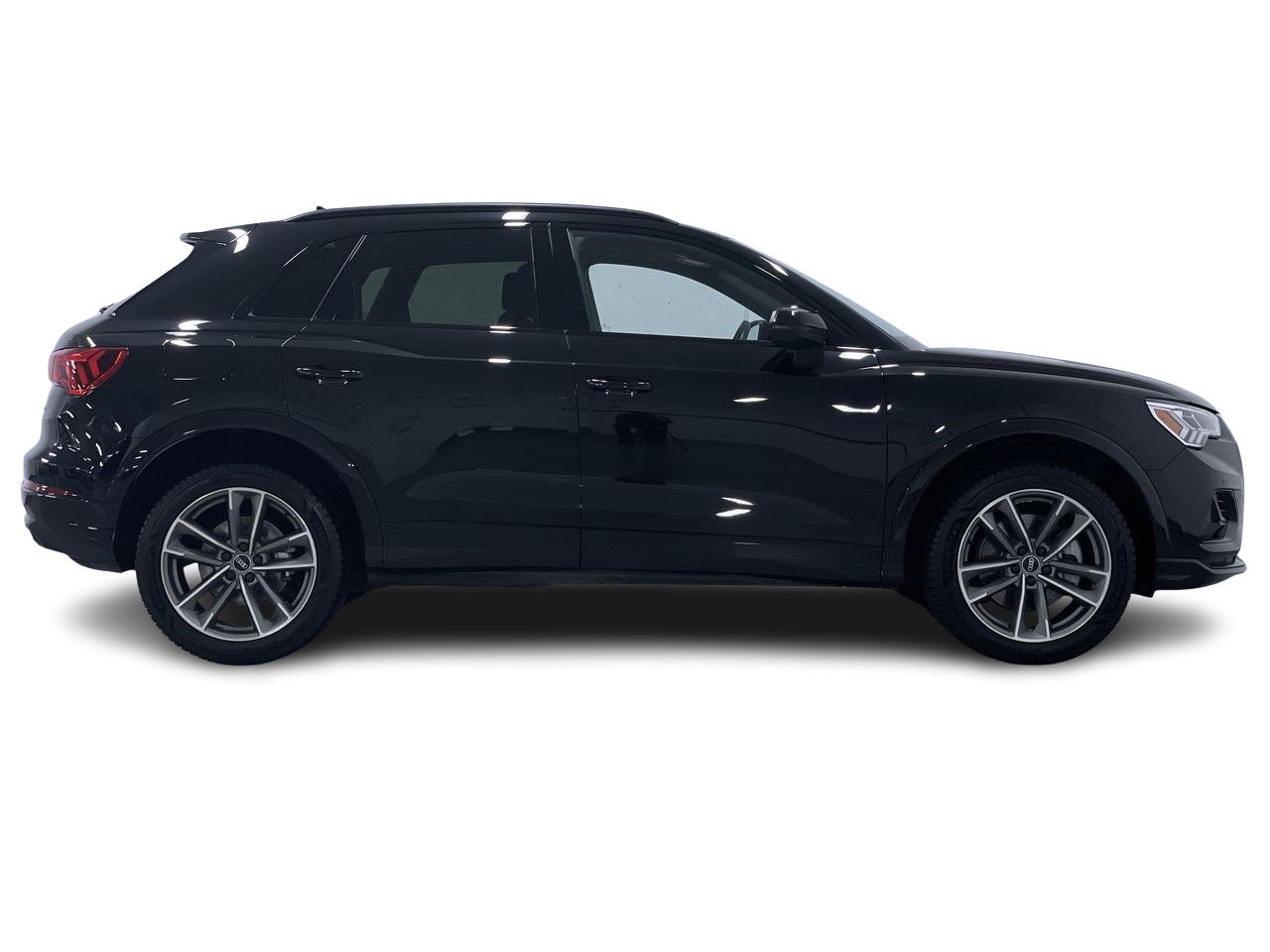 2021 Audi Q3 45 Komfort, Vancouver, Cash