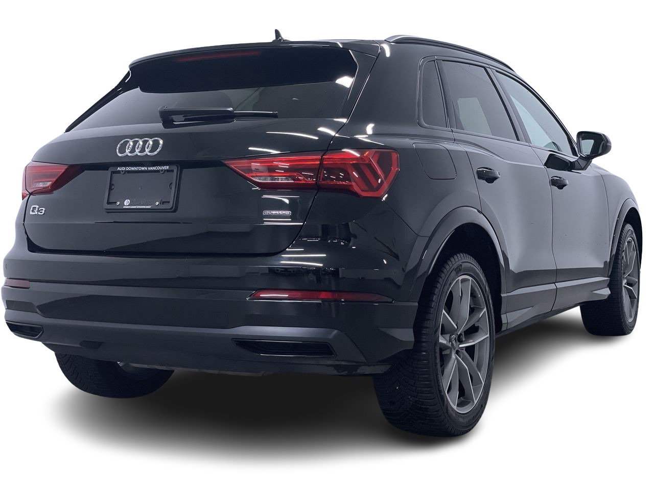2021 Audi Q3 45 Komfort, Vancouver, Cash