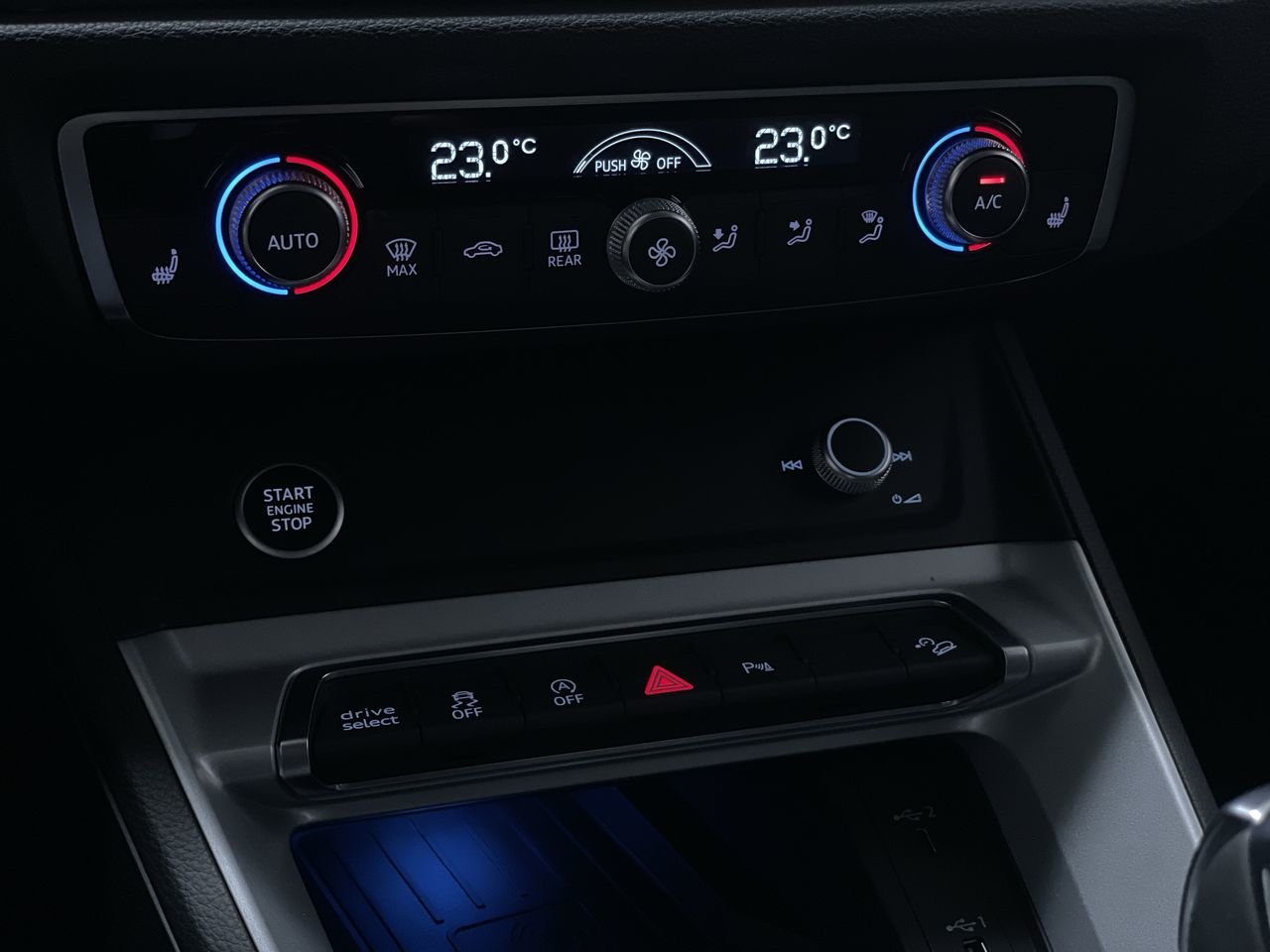 2021 Audi Q3 45 Technik, Vancouver, Cash