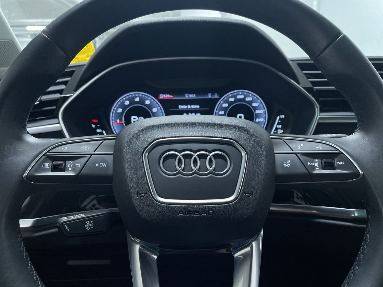 2021 Audi Q3 45 Technik, Vancouver, Cash