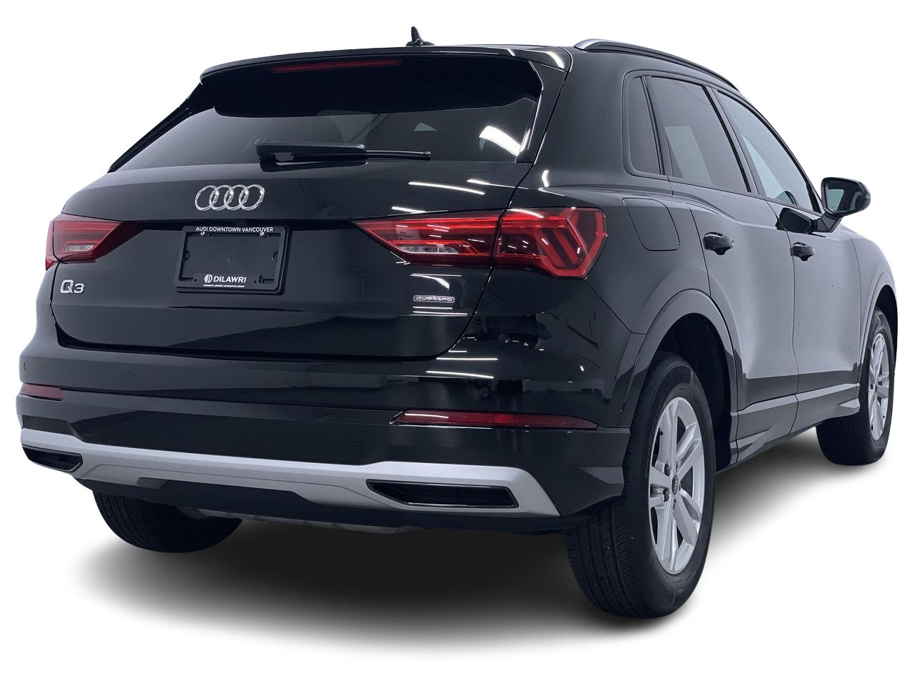 2023 Audi Q3 40 Komfort, Vancouver, Cash