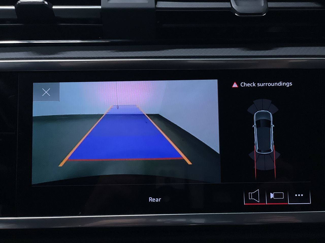 2023 Audi Q3 40 Komfort, Vancouver, Cash