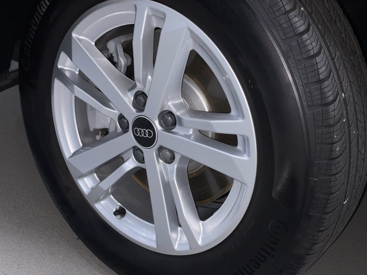 2023 Audi Q3 40 Komfort, Vancouver, Cash
