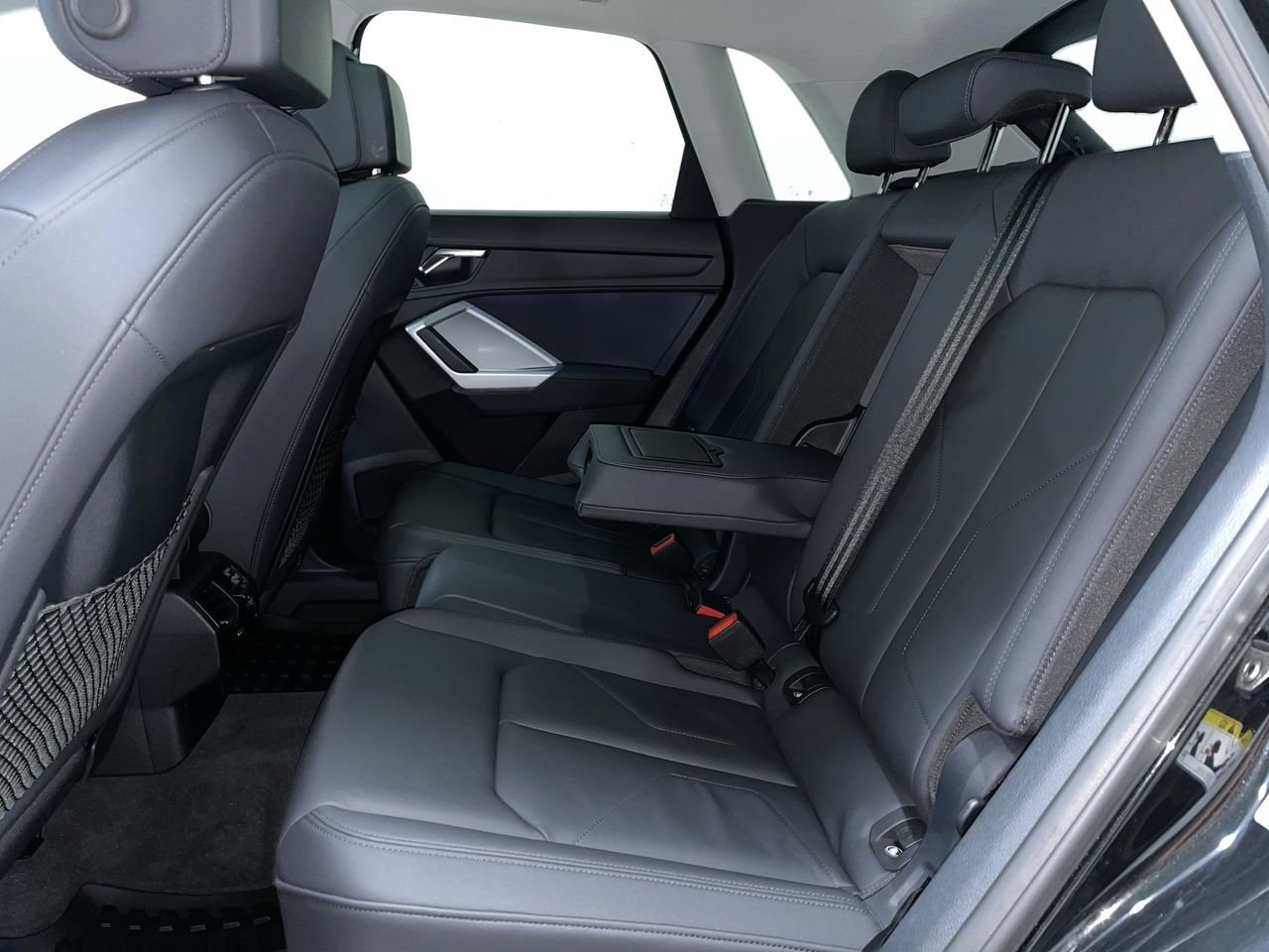 2023 Audi Q3 40 Komfort, Vancouver, Cash