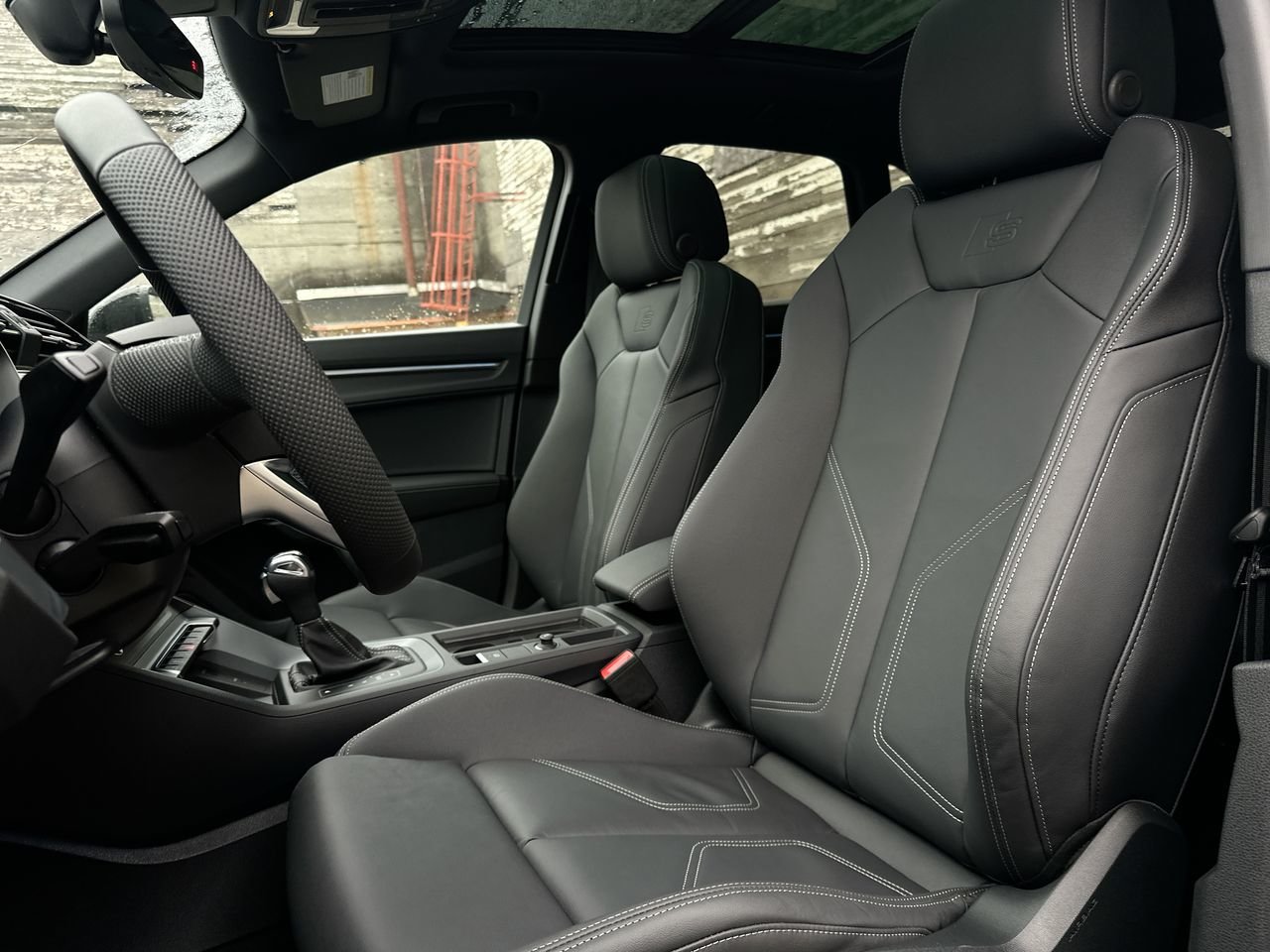 2025 Audi Q3 45 Progressiv, Vancouver, Cash