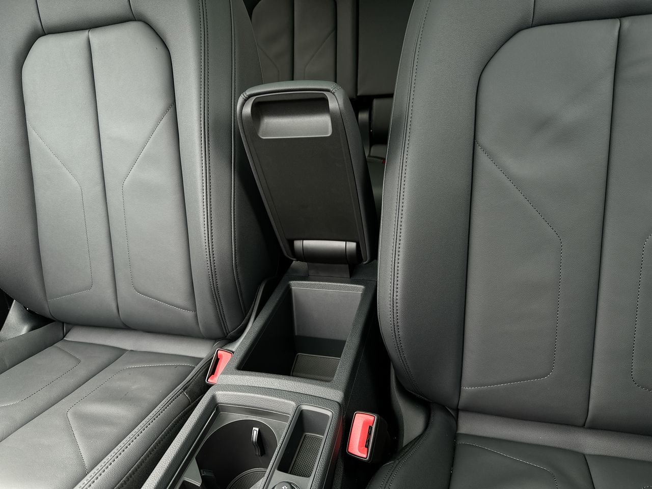 2025 Audi Q3 45, Vancouver, Cash