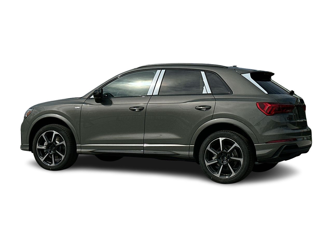 2025 Audi Q3 45 Progressiv, Vancouver, Cash