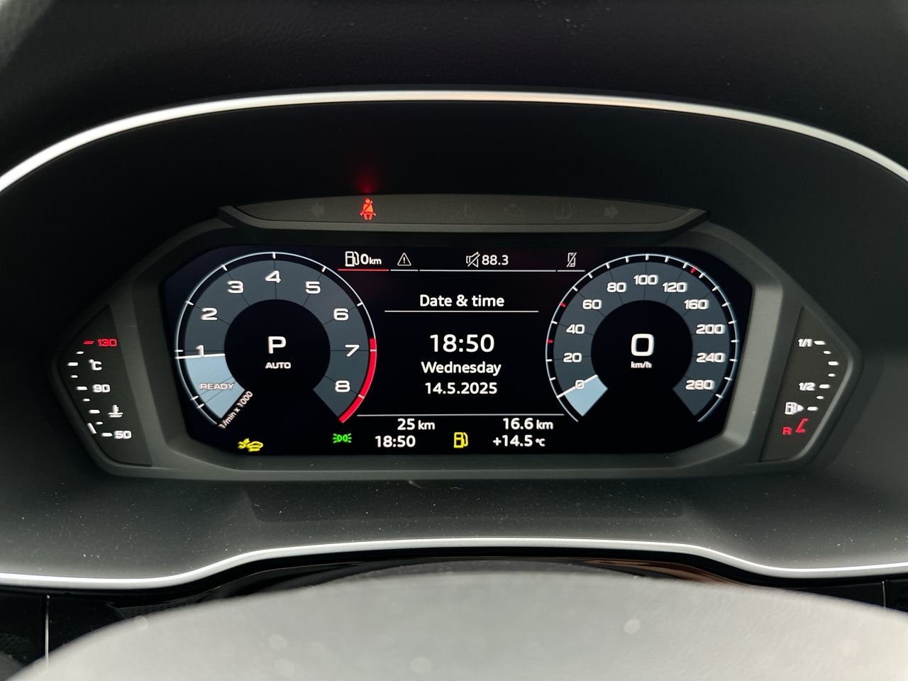 2025 Audi Q3 45 Progressiv, Vancouver, Cash