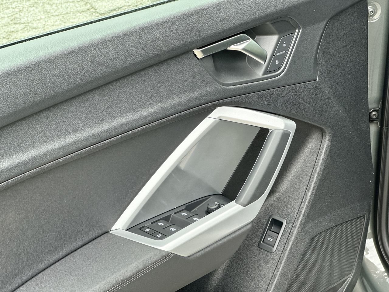 2025 Audi Q3 45, Vancouver, Cash