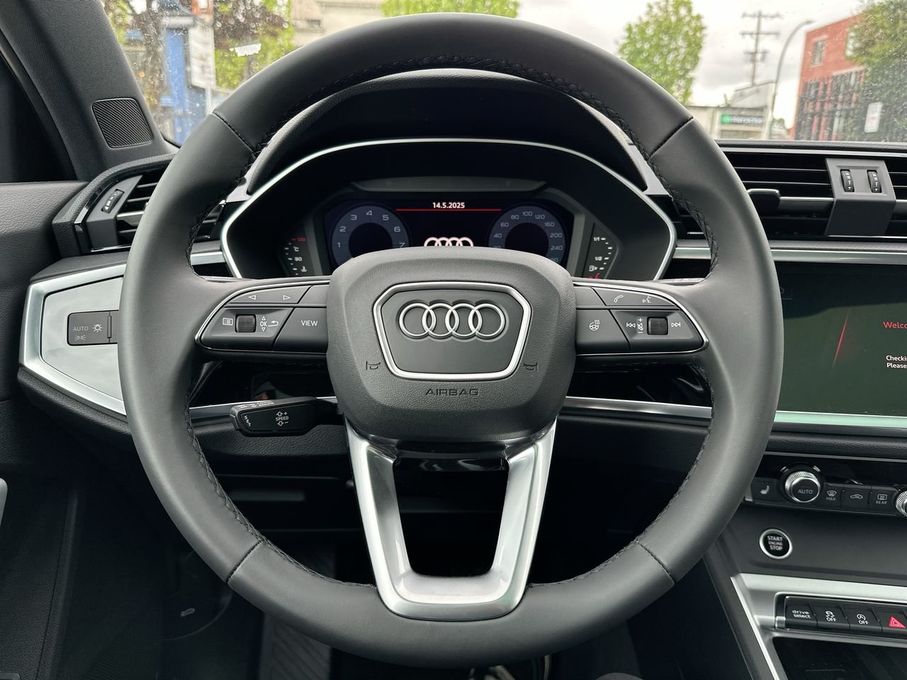 2025 Audi Q3 40, Vancouver, Cash