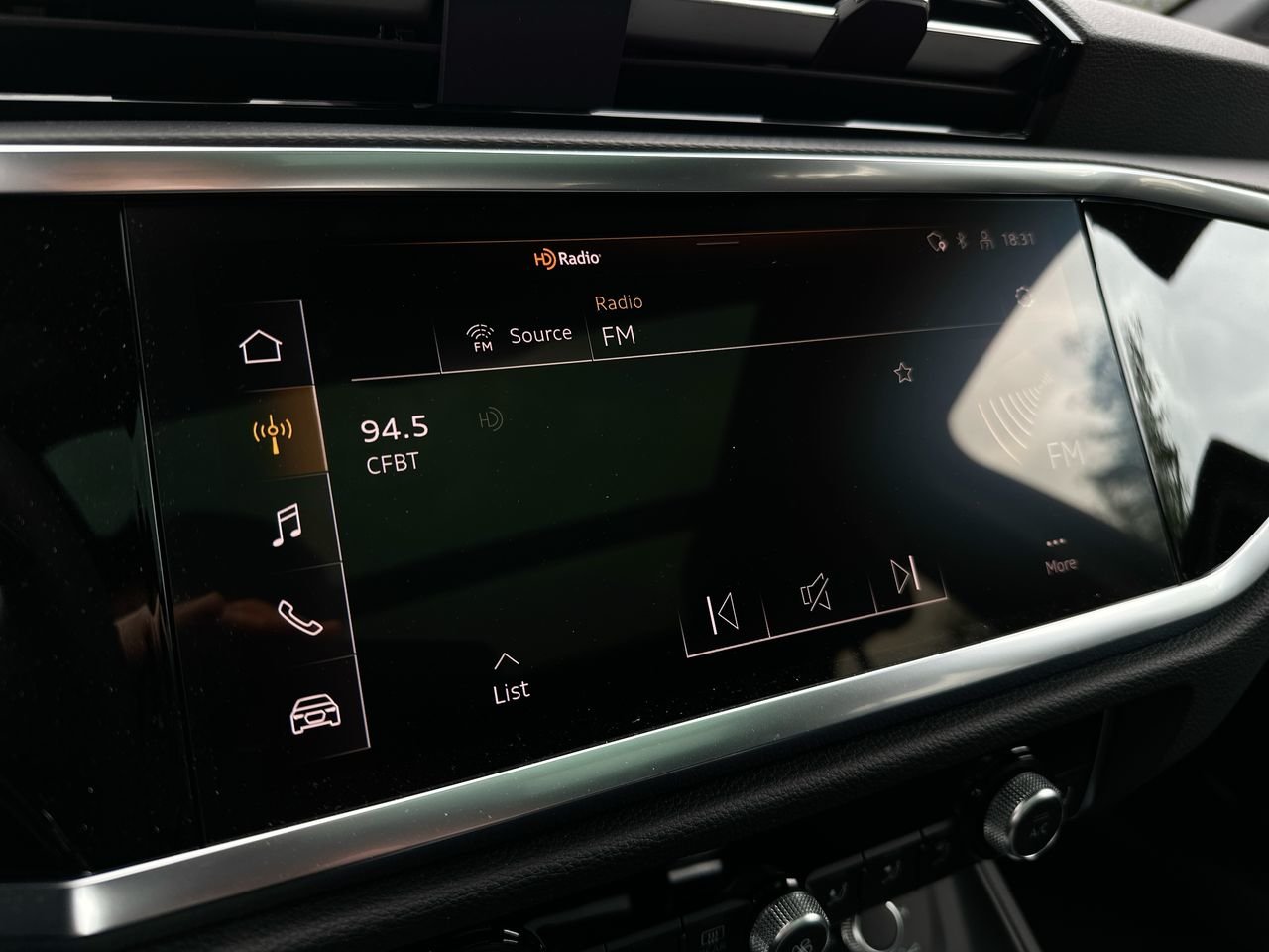 2025 Audi Q3 40, Vancouver, Cash