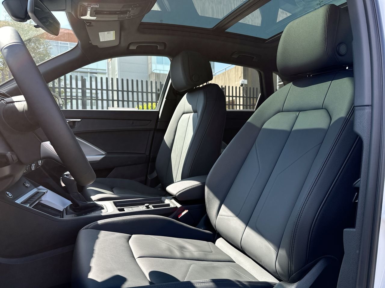 2025 Audi Q3 40, Vancouver, Cash