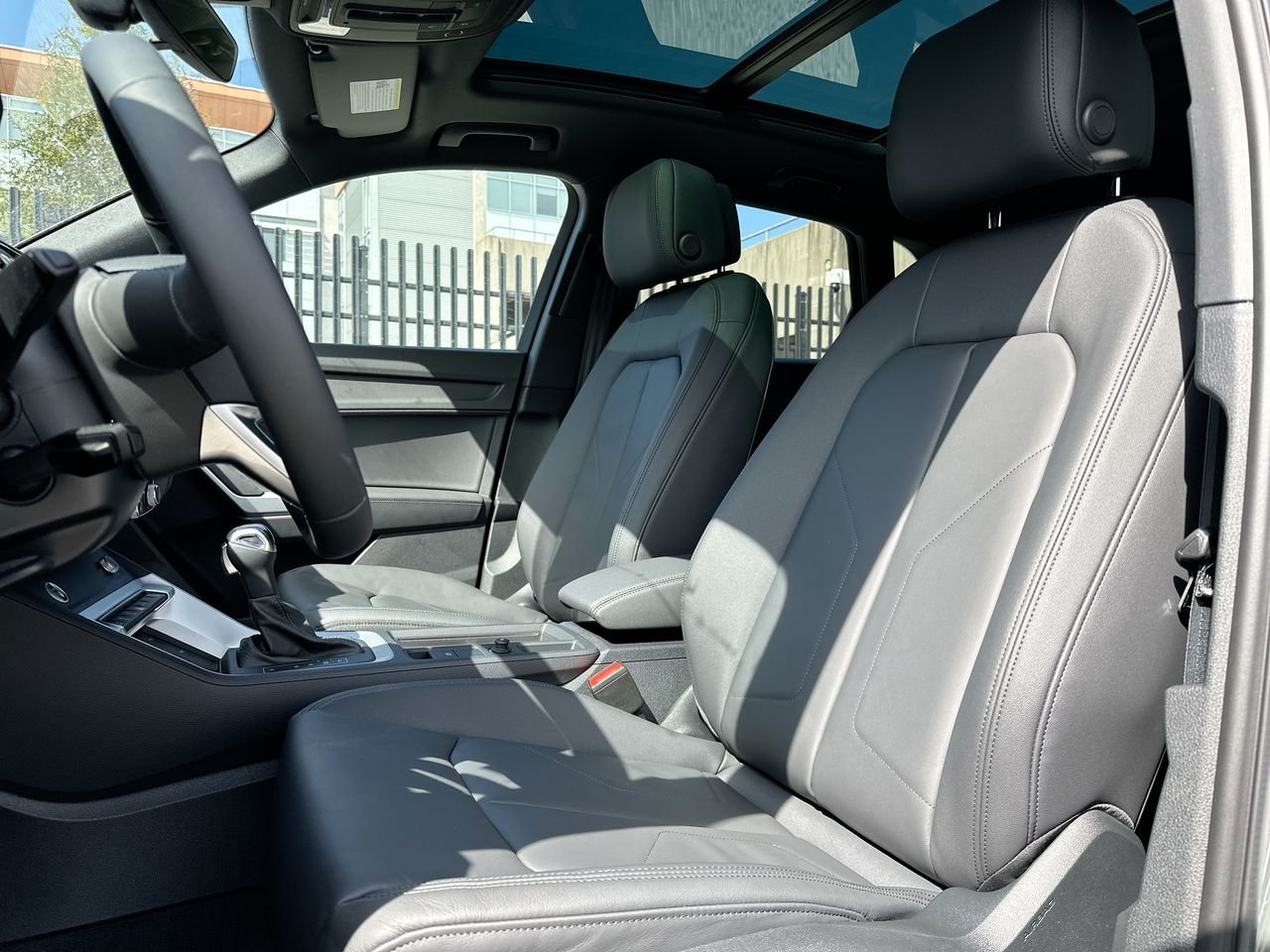 2025 Audi Q3 40, Vancouver, Cash