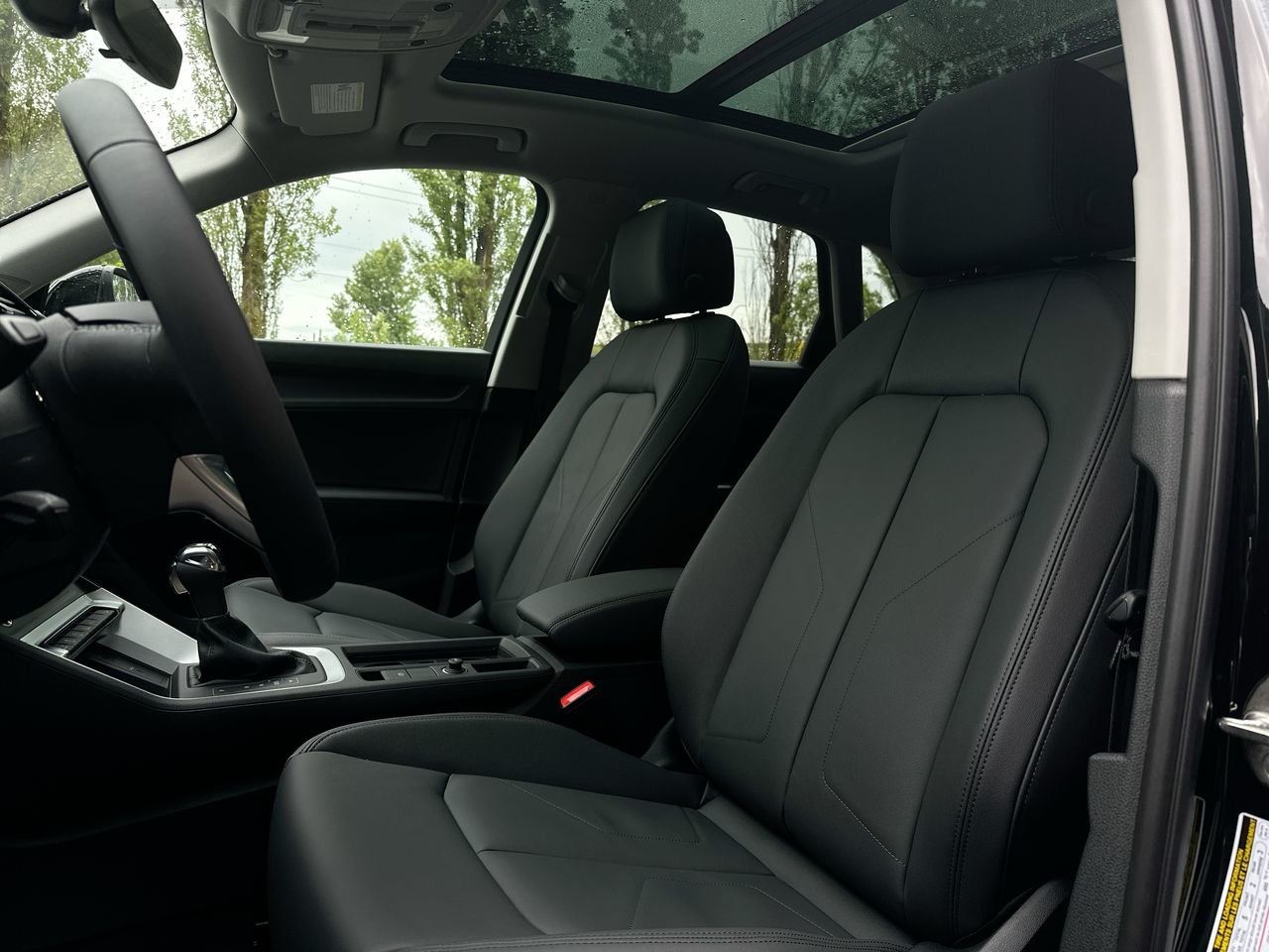 2025 Audi Q3 40, Vancouver, Cash