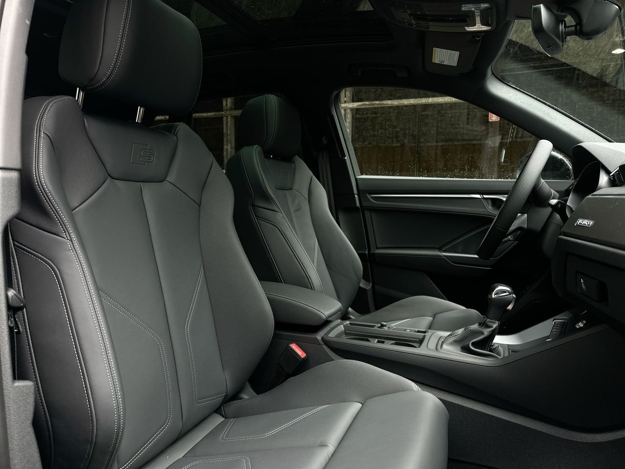 2025 Audi Q3 45 Progressiv, Vancouver, Cash