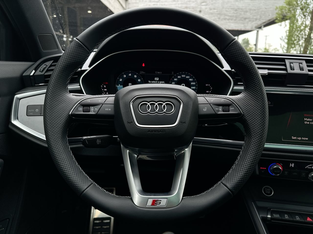 2025 Audi Q3 45 Progressiv, Vancouver, Cash