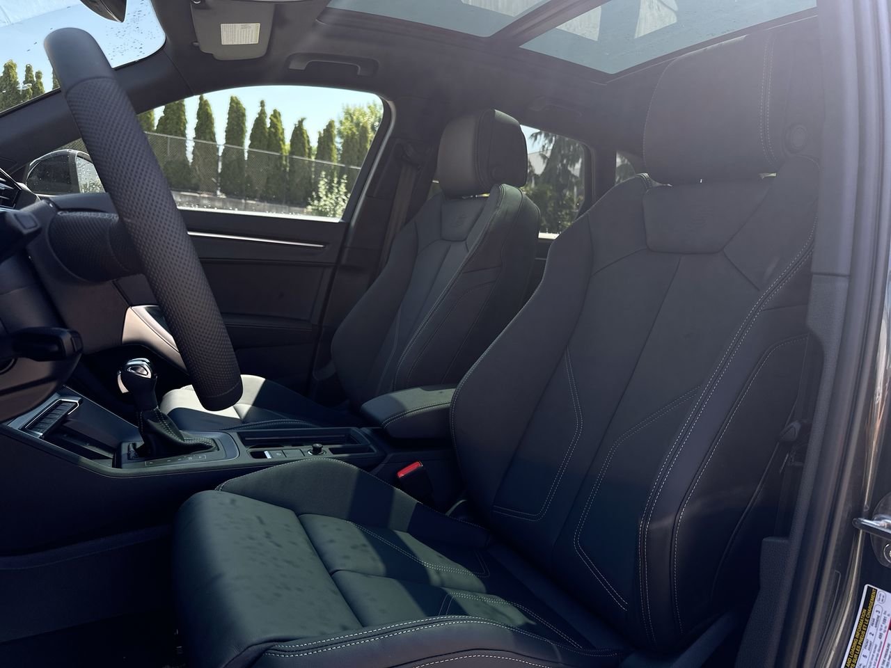 2025 Audi Q3 45 Progressiv, Vancouver, Cash