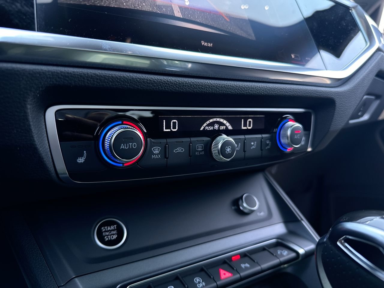 2025 Audi Q3 45 Progressiv, Vancouver, Cash
