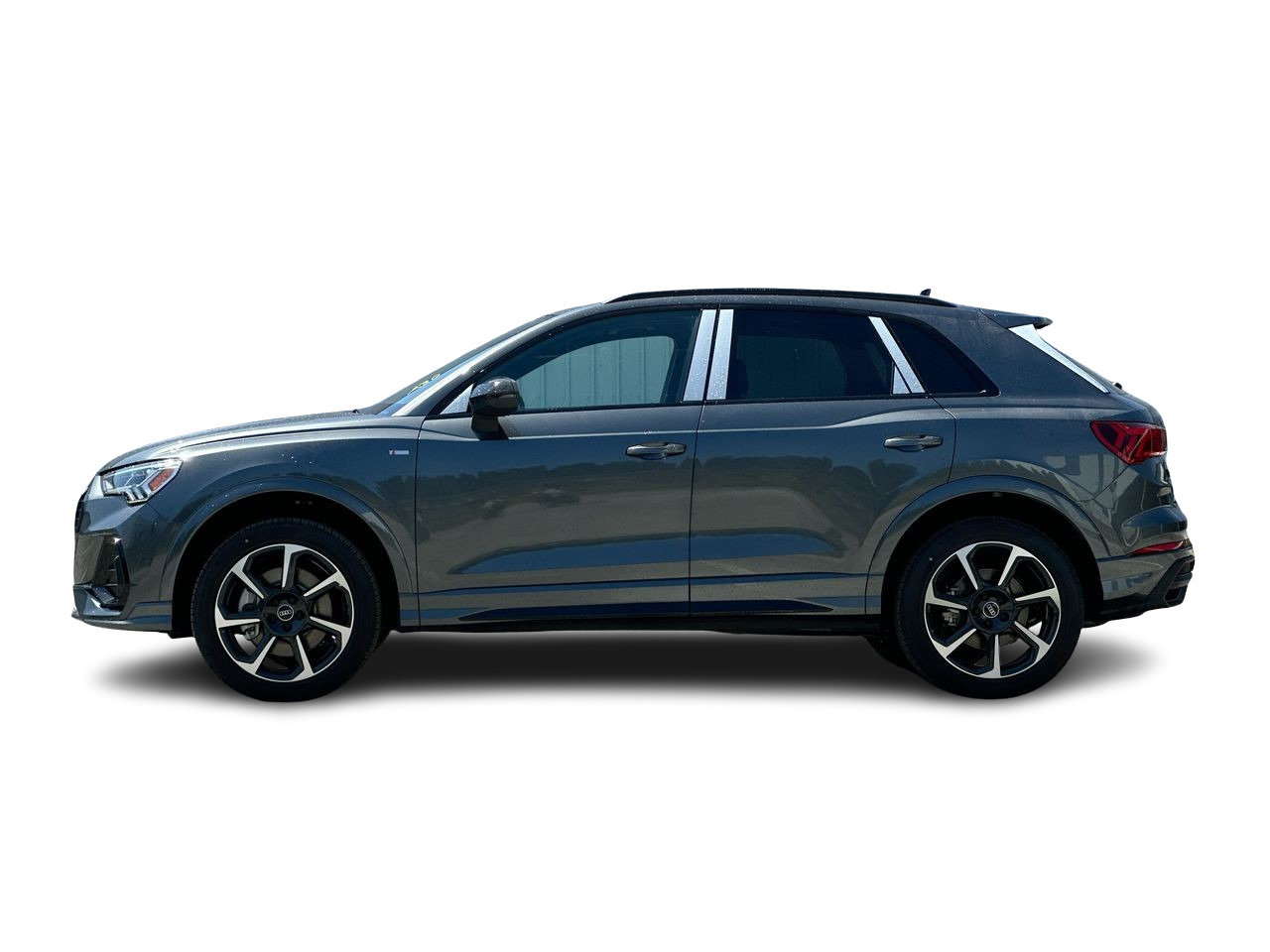 2025 Audi Q3 45 Progressiv, Vancouver, Cash