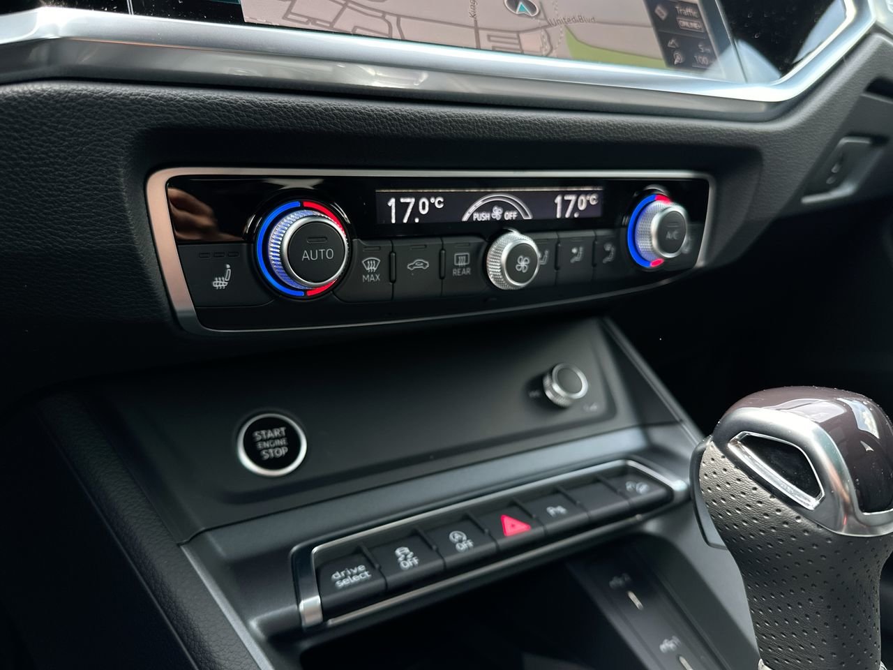 2025 Audi Q3 45 Technik, Vancouver, Cash
