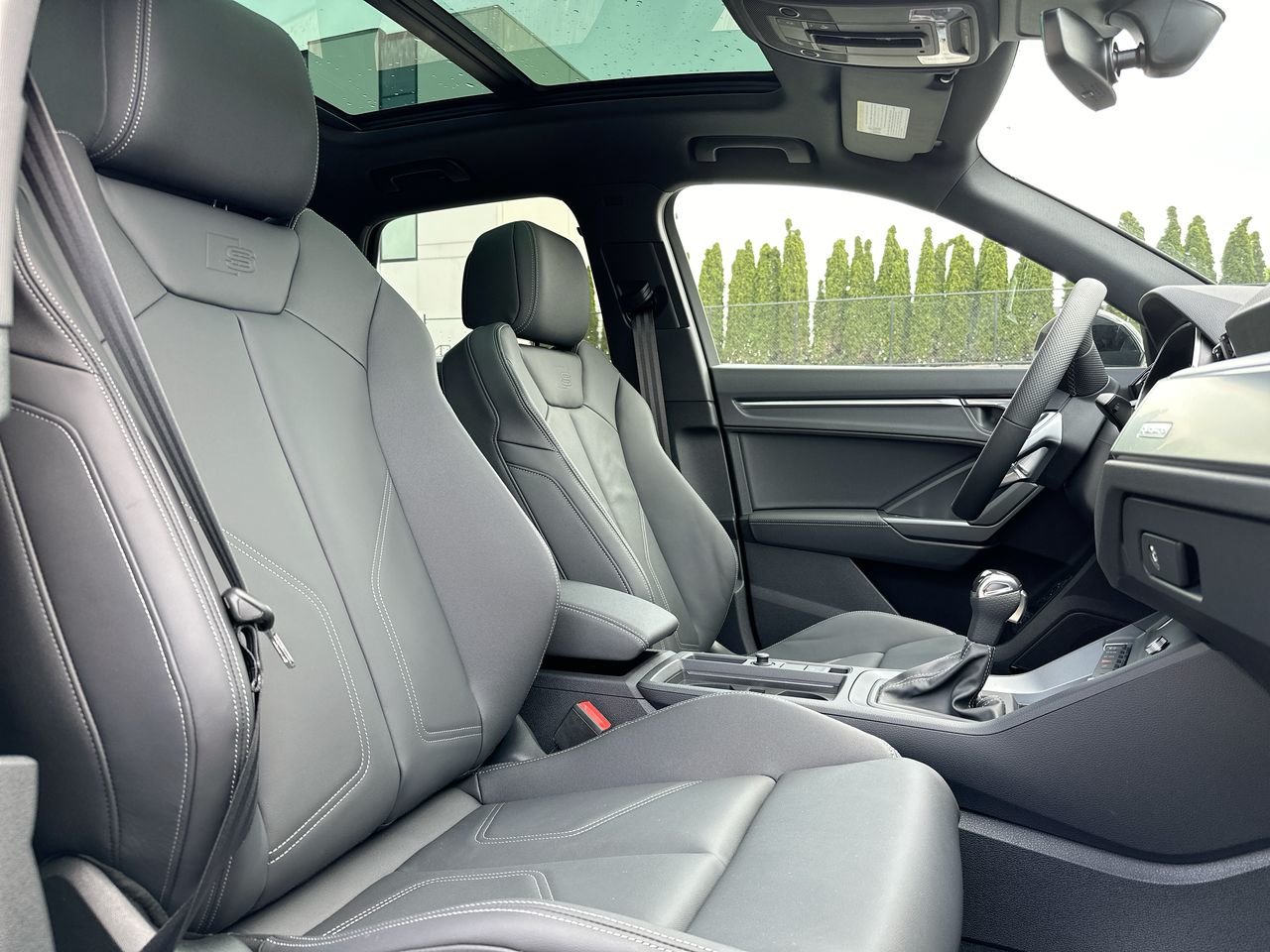 2025 Audi Q3 45 Technik, Vancouver, Cash
