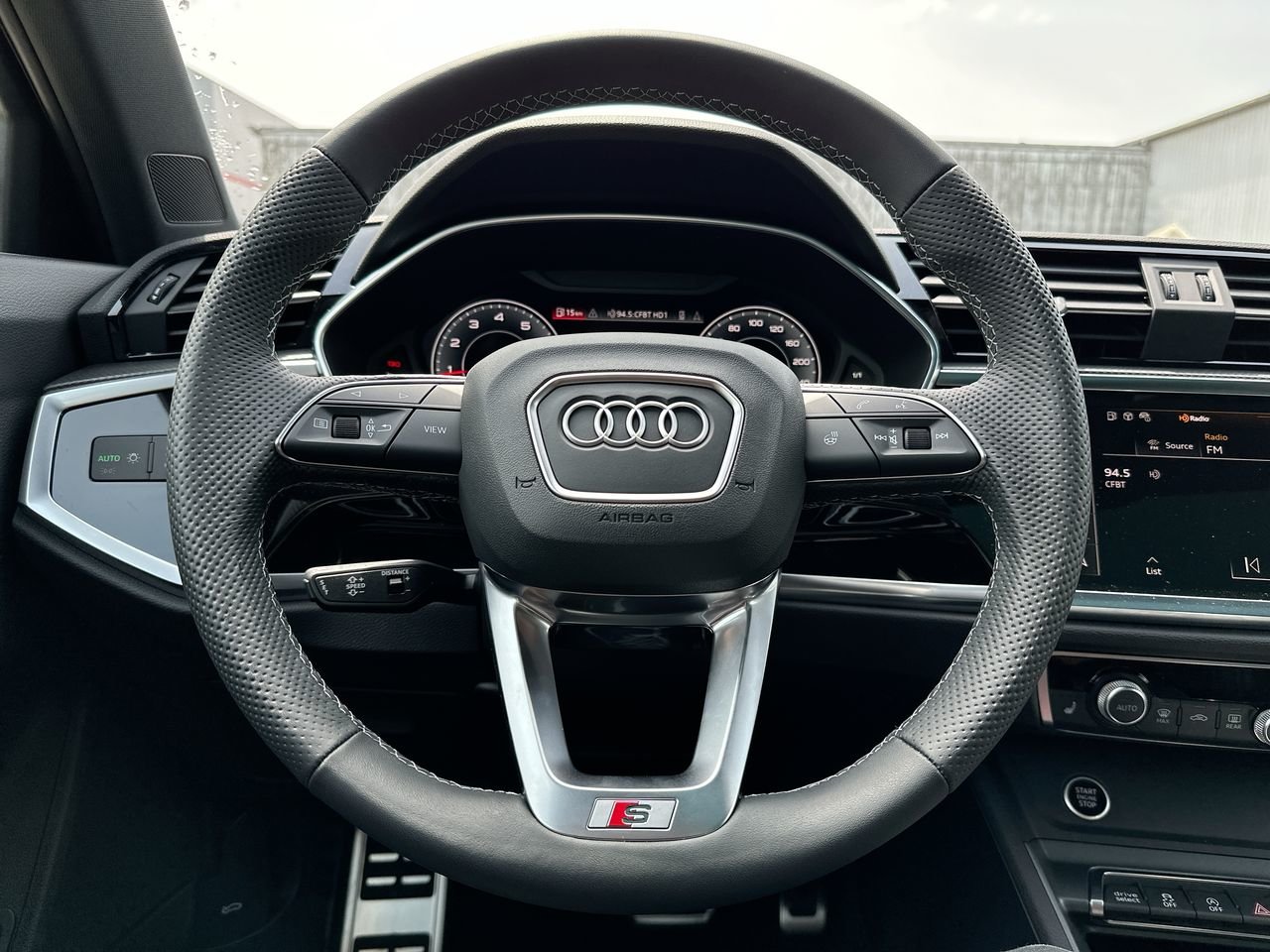 2025 Audi Q3 45 Technik, Vancouver, Cash