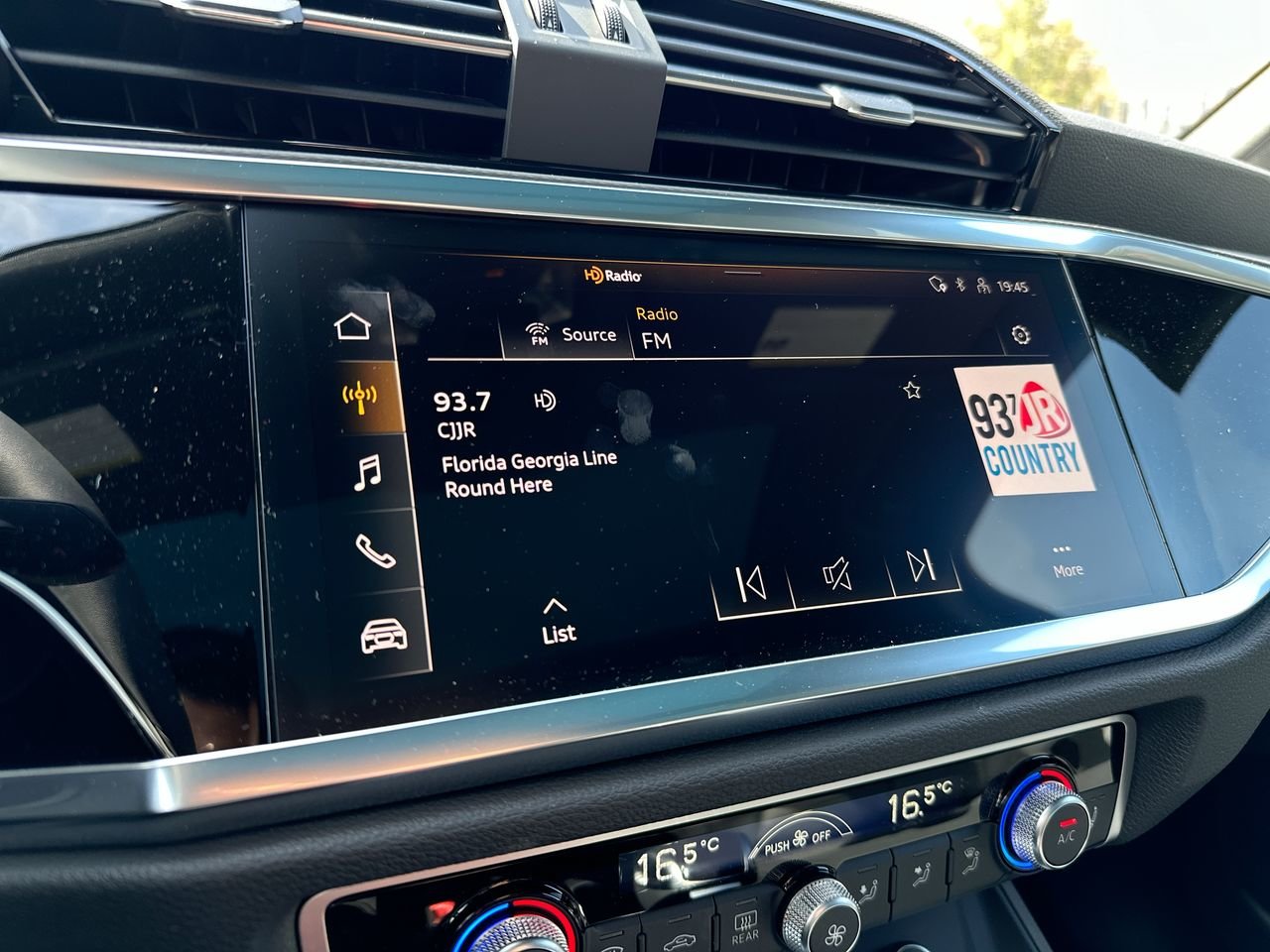 2025 Audi Q3 40, Vancouver, Cash