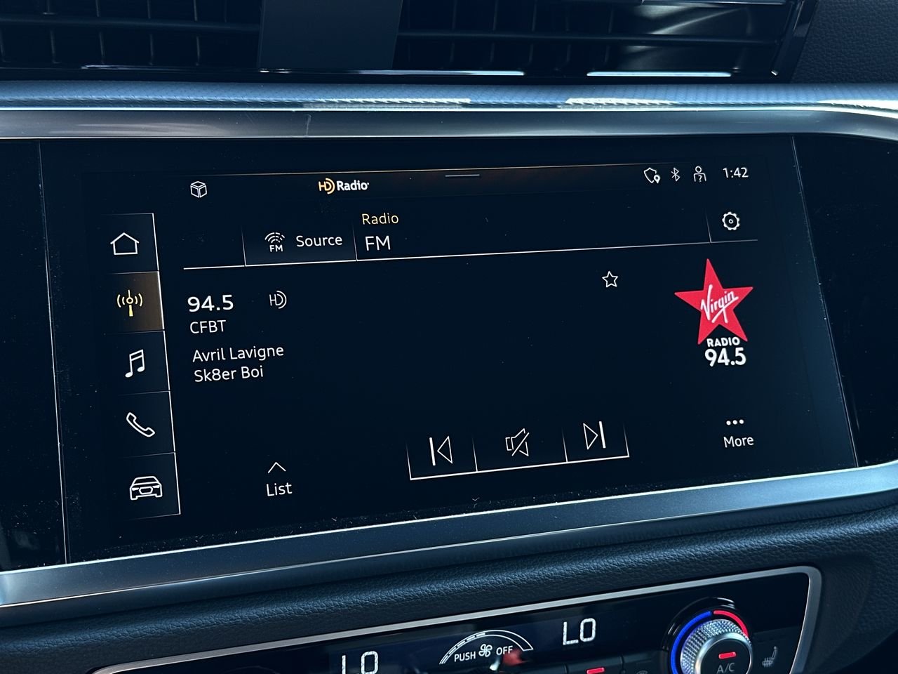 2025 Audi Q3 40, Vancouver, Cash